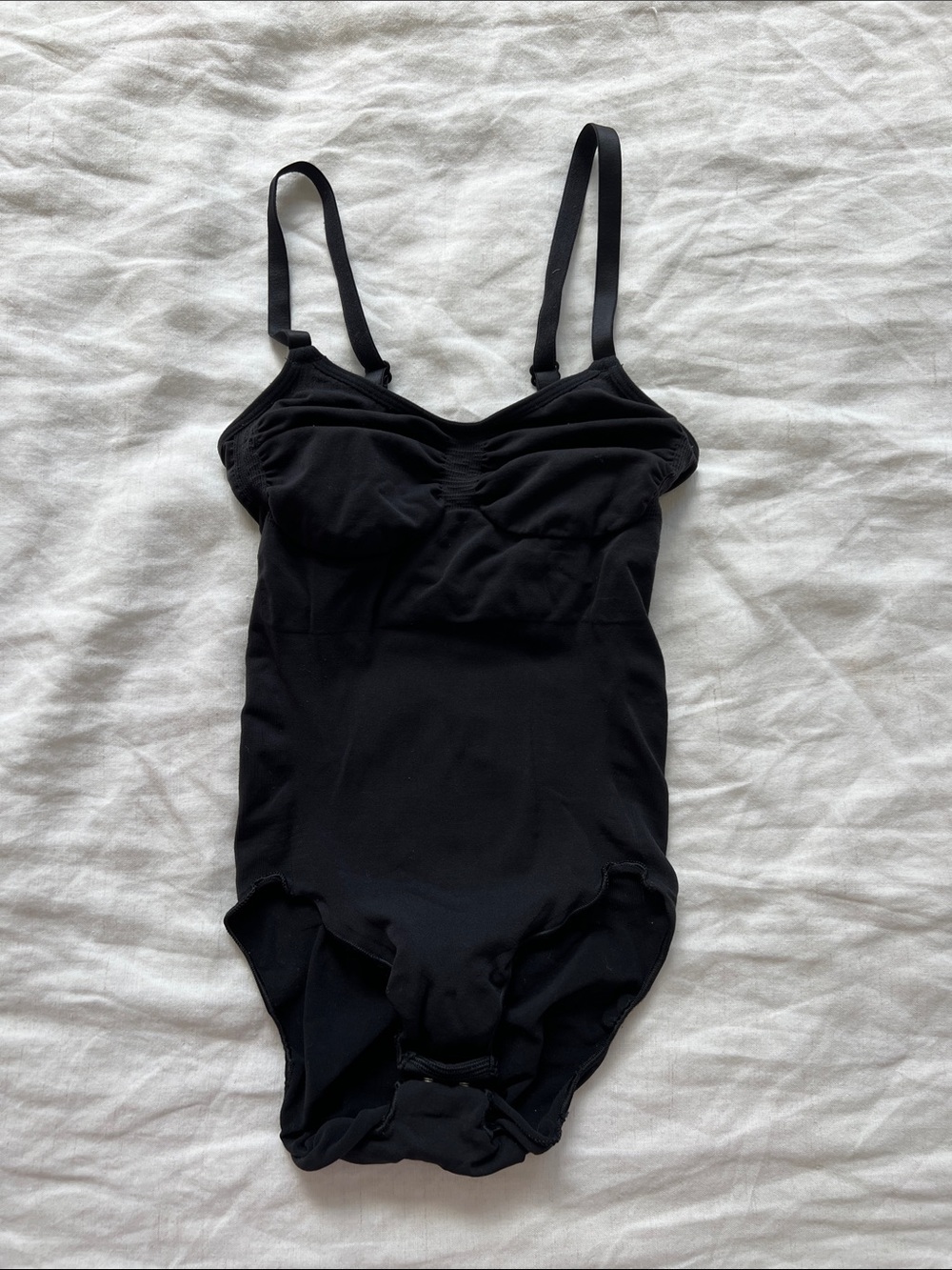 SKIMS SEAMLESS SCULPT
Brief Bodysuit